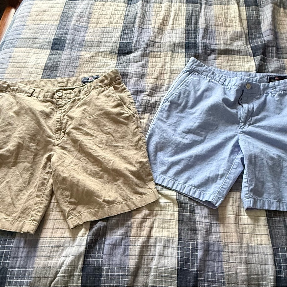 Vineyard Vines Men's Two-Pack Cotton Shorts in Khaki and Light Blue